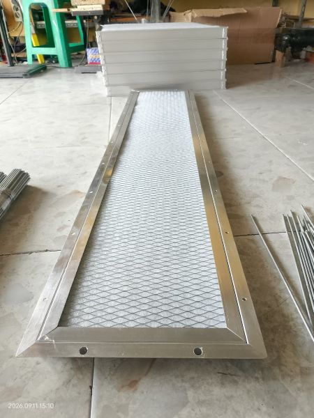 Salah satu filter custom yang dikerjakan untuk memenuhi kebutuhan spesifikasi khusus pelanggan.