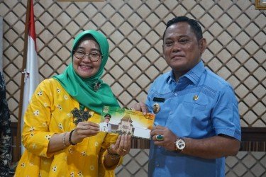 MoU Program Layan Antar Dokumen Adminduk antara Pemkab Bekasi dengan PT. Pos Indonesia | Foto: Humas Pemkab Bekasi