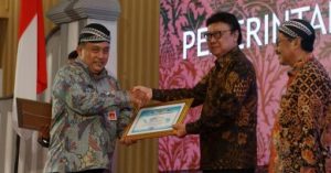 Penerimaan Penghargaan Kearsipan | Foto: Humas Pemkab Bekasi