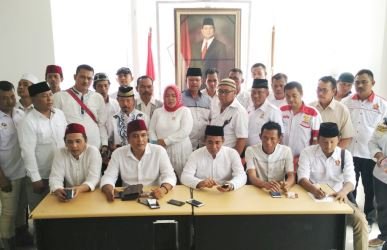 Partai Gerindra Kabupaten Bekasi terus memanaskan mesin partai untuk memenangkan Pasangan Calon (Paslon) Sudrajat-Ahmad Syaikhu (Asyik). di Pilgub Jabar 2018.