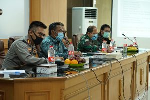 Rapat evaluasi PSBB Proporsional Kabupaten Bekasi yang diselenggarakan di Ruang Rapat Gedung Bupati, Kamis (02/07).