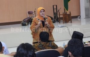 Bupati Bekasi sekaligus ketua DPD Golkar Kabupaten Bekasi, Neneng Hasanah Yasin.