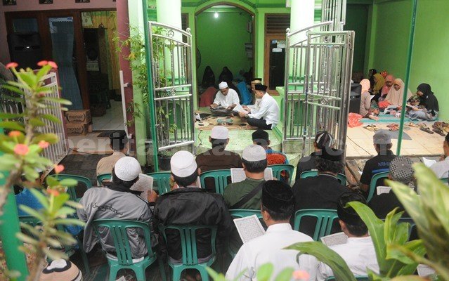 Ketua DPC PKB Kabupaten Bekasi, Abdul Kholik saat mengikuti kegiatan Nusantara Mengaji, Minggu (08/05).