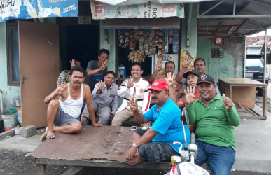 Menurut Junaedi, pelaku UMKM di Kabupaten Bekasi harus terus diperjuangkan agar dapat bertumbuh banyak. Selain menjadi penopang ekonomi masyrakat, UMKM juga dapat menjadi solusi untuk menurunkan angka kesmiskinan di Kabupaten Bekasi.