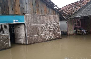 banjir-rumah-muara-gembong