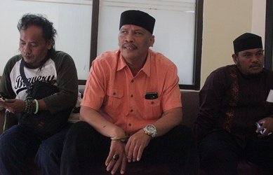 Jawara Bekasi, Damin Sada saat ditemui sejumlah awak media di lobby Mapolrestro Bekasi, Selasa (30/05) lalu.