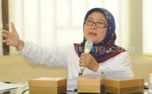 Direktur Rumah Sakit Umum Daerah (RSUD) Kabupaten Bekasi Dr. Hj. Sumarti, M. Kes.