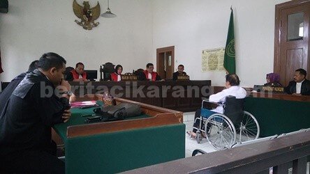 Muharmansyah Boestari (MSB) menjalani sidang perdana di Pengadilan Tindak Pidana Korupsi (Tipikor) Rabu (31/08).