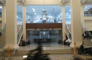 Suasanan gedung DPRD Kabupaten Bekasi jelang pelantikan anggota dewan periode 2019-2024 yang rencananya akan digelar pada Kamis (04/09) besok.