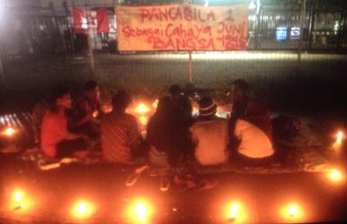 Peringatan Hari Lahirnya Pancasila oleh GMNI Bekasi, Kamis (01/06) malam bertajuk "Pancasila Sebagai Cahaya Bangsa".