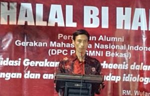 Ketua DPC PA GmnI Bekasi, Lukman Hakim dalam kegiatan Halal Bi Halal yang bertemakan "Konsolidasi Gerakan Front Marhaenis dalam menghadapi tantangan dan ancaman terhadap ideologi Pancasila" di RM Wulan Sari, Jum'at (21/07).