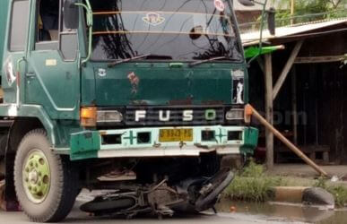 laka truk jl. urip sumiharjo