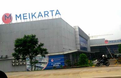 Pusat perbelanjaan di Kawasan Orange County yang kini menjadi marketing gallery Maeikarta.