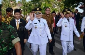 Bupati dan Wakil Bupati Bekasi periode 2017 - 2022, Neneng Hasanah Yasin dan Eka Supria Atmaja.