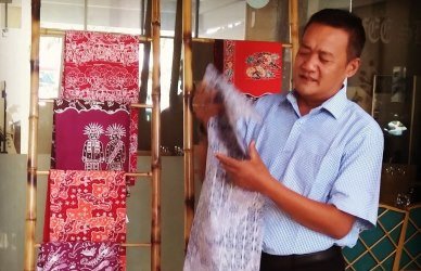 Obon Tabroni | Batik Bekasi