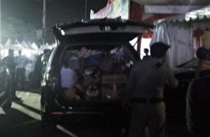 Tumpukan parcel atau bingkisan yang diberikan oleh sejumlah peserta PRKB di zona SKPD kepada Bupati Bekasi, Jum'at (20/09) malam.