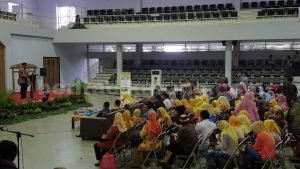 Suasana pembukaan pelatihan Wirausaha Mandiri, Jum’at (15/04) di Gedung Oso Sport Center, Perumahan Grand Wisata, Desa Lambangsari, Kecamatan Tambun Selatan.