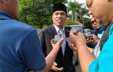 Saleh Manaf saat ditemui usai menghadiri pelantikan dan pengesahan PAW dua anggota DPRD Kabupaten Bekasi dari partai Hanura dan PBB, Kamis (20/12)