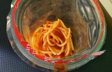 Sample mie instan jenis spagheti yang dikonsumsi siswa SD Negeri 03 dan SD Negeri 02 Tanjungbaru Kecamatan Cikarang Timur.