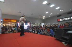 stand-up-comedy-lippo-cikarang