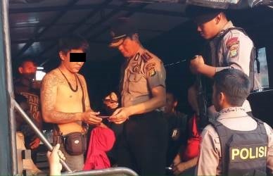 Sekitar 74 orang terjaring operasi premanisme yang dilakukan jajaran Kepolisian Resort Metro Bekasi, Sabtu (08/09) sore.