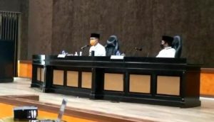 Dani Ramdan saat memberikan arahan kepada para Kepala Perangkat Daerah yang ada di Lingkungan Pemerintah Kabupaten Bekasi, Jum’at (23/07).