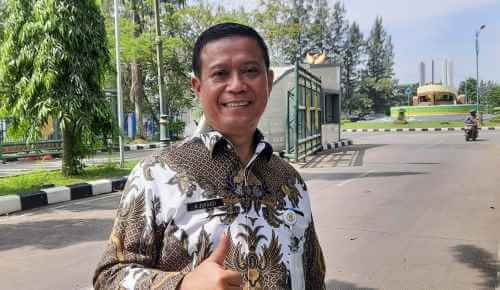 Kepala Badan Kesatuan Bangsa dan Politik (Kesbangpol) Kabupaten Bekasi, Juhandi,
