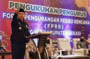 Pj Bupati Bekasi, Dani Ramdan saat menghadiri pengukuhan pengurus Forum Pengurangan Resiko Bencana (FPRB) Tingkat Kabupaten Bekasi, Kamis (28/07).