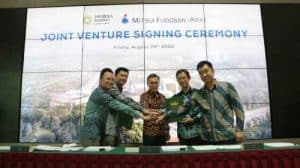 Penandatanganan Joint Venture Agreement (JVA) antara PT Jababeka Tbk dengan Mitsui Fudosan Asia (anak perusahaan Mitsui Fudosan).