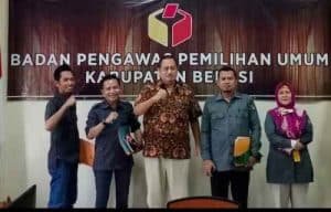 Melalui rapat pleno, Bawaslu Kabupaten Bekasi menetapkan nama-nama terpilih sebagai anggota Panwaslu Kecamatan.