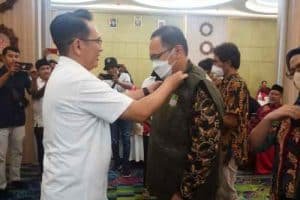 Pj. Bupati Bekasi, Dani Ramdan saat mengukuhkan Tim Ahli Cagar Budaya Kabupaten Bekasi, Rabu (02/11).