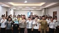 Pj Bupati Bekasi Dani Ramdan menghadiri acara Silaturahmi Ulama dan Umaro se-Kabupaten Bekasi, yang berlangsung di Hotel Grand Cikarang, Desa Pasirgombong, Kecamatan Cikarang Utara, pada Rabu (07/12).