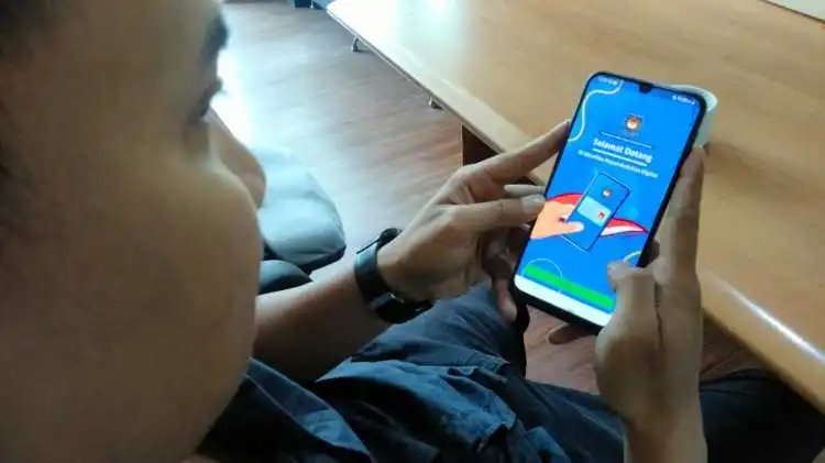 Dinas Dukcapil Kabupaten Bekasi mengimbau masyarakat untuk menggunakan kartu tanda penduduk (KTP) digitalmenyusul kekosongan blangko e-KTP sejak Oktober 2022 lalu yang dapat diunduh melalui aplikasi Identitas Kependudukan Digital di Google Play Store.