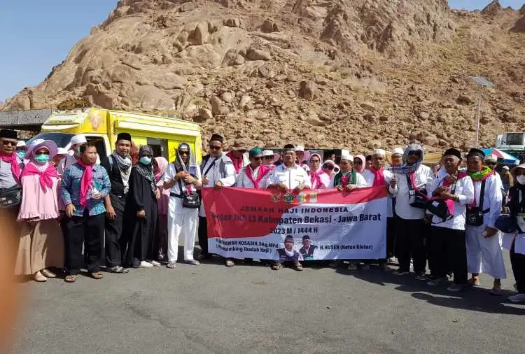 Menjelang Wukuf di Arafah cuaca panas di Arab Saudi hampir 46 derajat celsius. Kemenag Kabupaten Bekasi memastikan para jamaah haji dalam kondisi sehat.