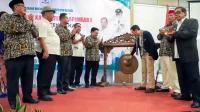 Pj Bupati Bekasi Dani Ramdan saat membuka Rapat Pimpinan Kabupaten (Rapimkab) Kadin Kabupaten Bekasi di Hotel Sunnera Antero Jababeka, pada Kamis (31/08).