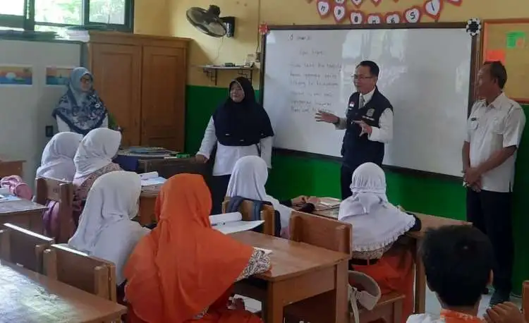 Pj Bupati Bekasi Dani Ramdan mengintruksikan Tim Pencegahan dan Penanggulangan Kekerasan (TP2K) yang berisi Kepala Sekolah beserta para guru agar lebih intensif dalam mencegah adanya tindakan-tindakan perundungan atau bullying di satuan pendidikan.