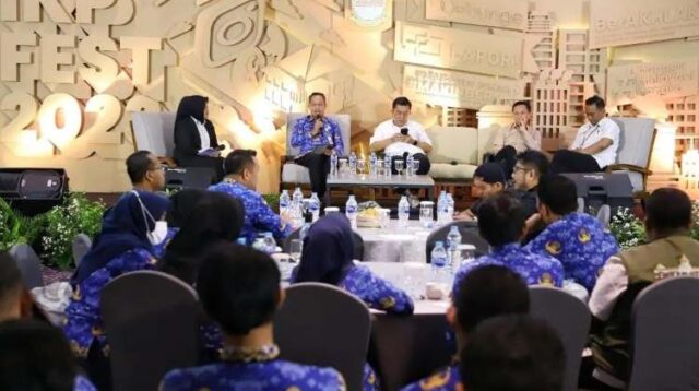 Pemerintah Kabupaten (Pemkab) Bekasi menggelar IKP Fest 2023. Kegiatan ini dibuka dengan talkshow yang mengangkat tema Bekasi Berani Lawan Hoaks Pemilu 2024.