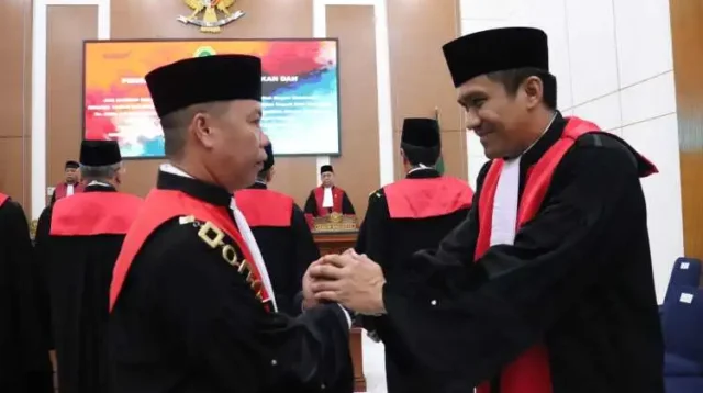 Hendri Agustian resmi menjabat sebagai Ketua Pengadilan Negeri (PN) Cikarang, menggantikan Eddy Daulatta Sembiring.