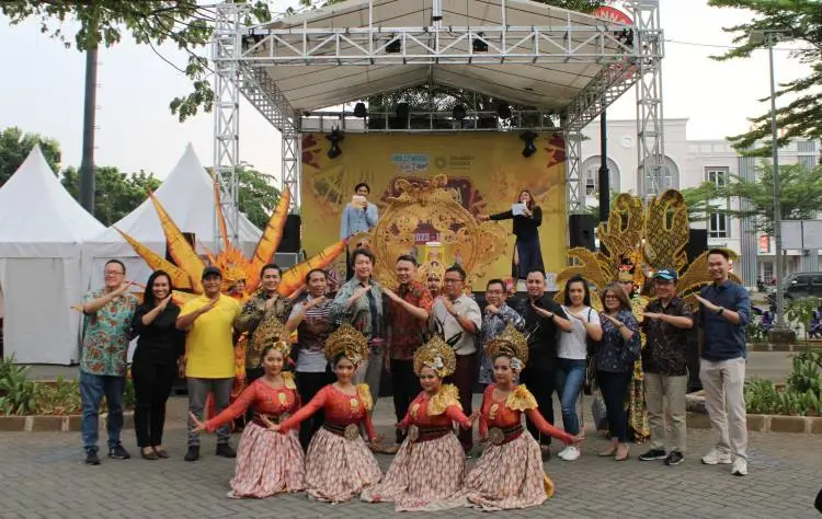 Kegiatan Jababeka Carnival 2023 resmi dibuka di Hollywood Junction Jababeka pada Jumat (22/12) sore. Kegiatan ini mendapat respon positif dari Pemerintah Daerah karena mendukung sektor pariwisata di Kabupaten Bekasi.