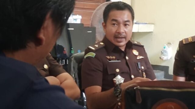 Kepala Seksi Pidana Khusus Kejaksaan Negeri Kabupaten Bekasi, Ronald Thomas Mendrofa