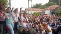 Papmiso menggelar tasyakuran kemenangan Prabowo-Gibran dengan mengadakan senam Gemoy dan membagikan 1.000 porsi bakso gratis di Kampung Kaliulu, Desa Karangraharja, Kecamatan Cikarang Utara, Kabupaten Bekasi, Minggu (19/05).