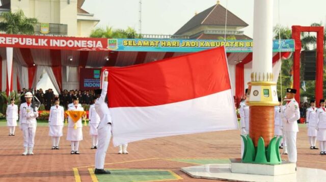 Paskibraka Kabupaten Bekasi berhasil menjalankan tugas mulia mereka pada upacara peringatan Hari Ulang Tahun (HUT) Kemerdekaan ke-79 RI