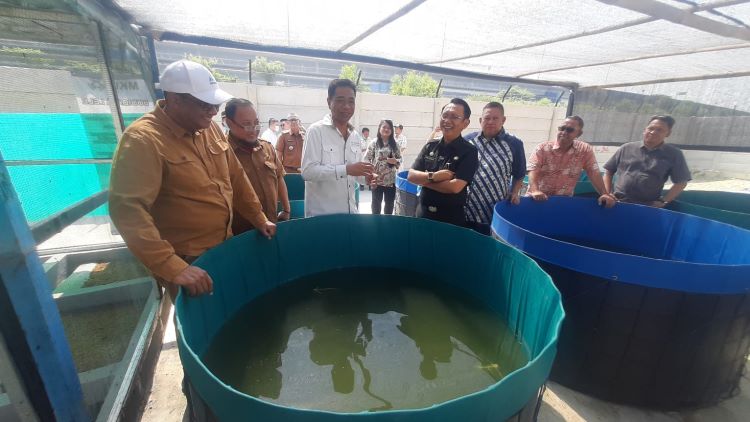 Pj Bupati Bekasi Dani Ramdan mendorong agar Tempat Pengelolaan Sampah Terpadu (TPST) Kota Deltamas jadi destinasi wisata industri di Cikarang, Kabupaten Bekasi.