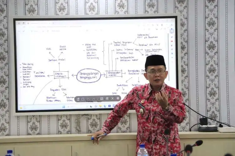 Hasil survei Pilkada Kabupaten Bekasi, Dani Ramdan sementara unggul dalam elektabilitas dan popularitas sebagai Calon Bupati dan Wakil Bupati Bekasi