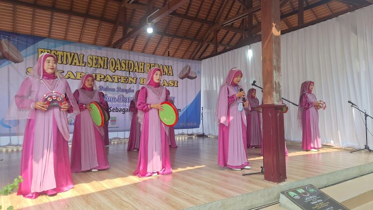 Lembaga Seni dan Qasidah Indonesia (Lasqi) Tambun Selatan menggelar Festival Seni Qasidah Rebana se Kabupaten Bekasi, Minggu (11/08).