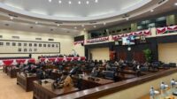 Sidang paripurna DPRD Kabupaten Bekasi berkenaan dengan pengesahan Raperda APBD Perubahan Kabupaten Bekasi tahun 2024 dan Raperda perubahan bentuk PT Bina Bangun Wibawamukti (BBWM) menjadi Perseroda, Jum’at (30/08) malam.