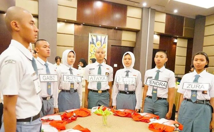 48 siswa dari 23 kecamatan se Kabupaten Bekasi mengikuti pemusatan pendidikan dan latihan Pasukan Pengibar Bendera Pusaka (Paskibraka)