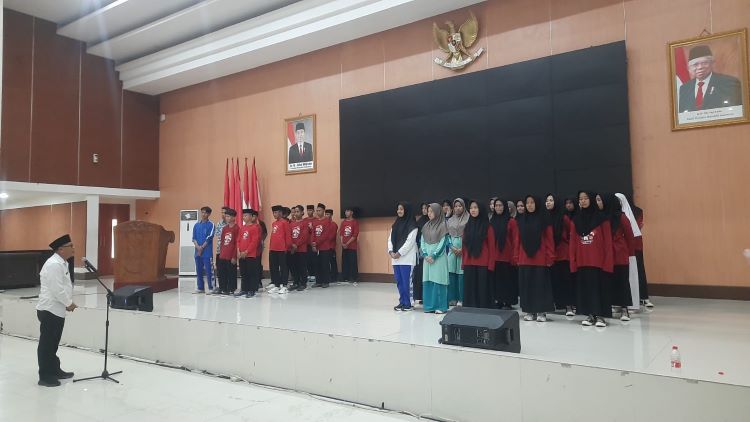 Kepala Kantor Kementrian Agama Kabupaten Bekasi. H Shobirin optimis kontingen Kabupaten Bekasi meraih prestasi di ajang Pekan Olahraga dan Seni Antar Pondok Pesantren Tingkat Daerah (Pospeda) Jabar 2024.