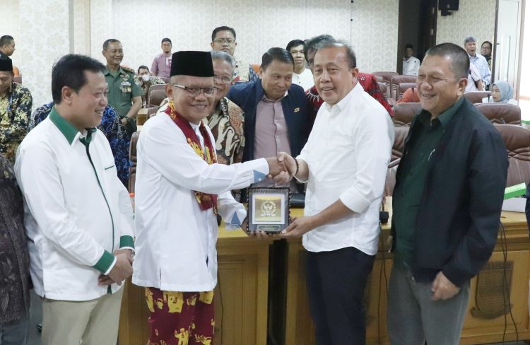 Menghadapi Pemilihan Kepala Daerah (Pilkada) tahun 2024,Komisi II Dewan Perwakilan Rakyat (DPR) RI melakukan kunjungan kerja spesifik ke Kabupaten Bekasi.