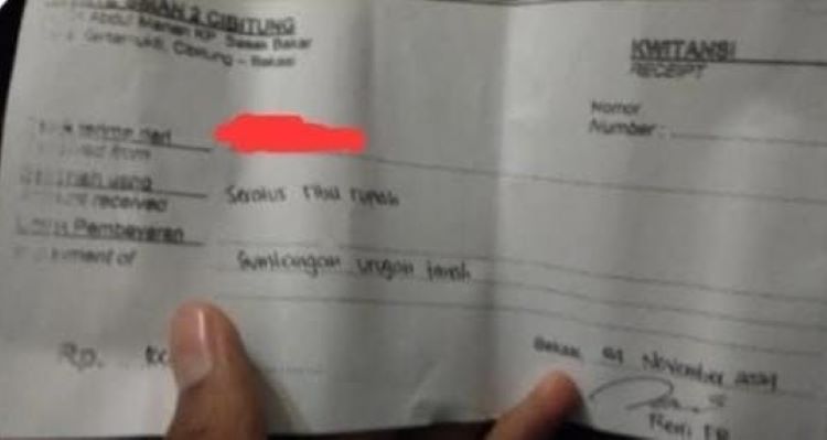 Kwitansi dugaan pungli berkedok sumbangan 'urugan tanah' di SMA Negeri 2 Cibitung.